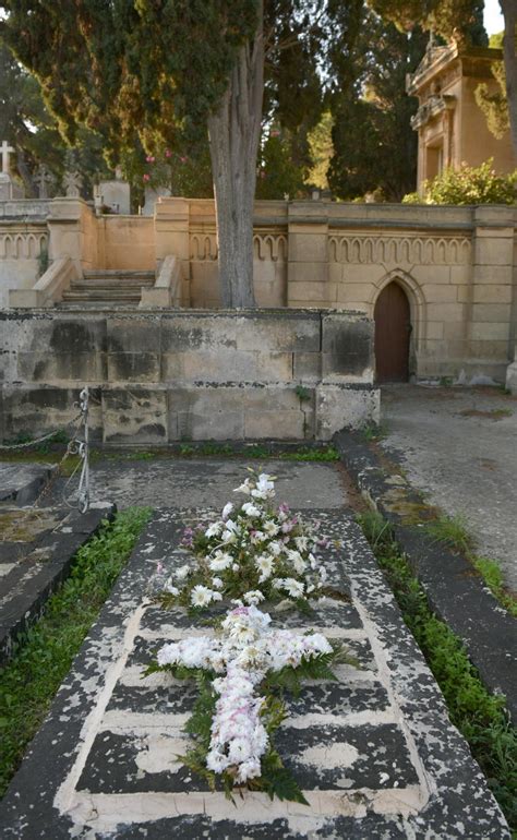 addolorata cemetery england.